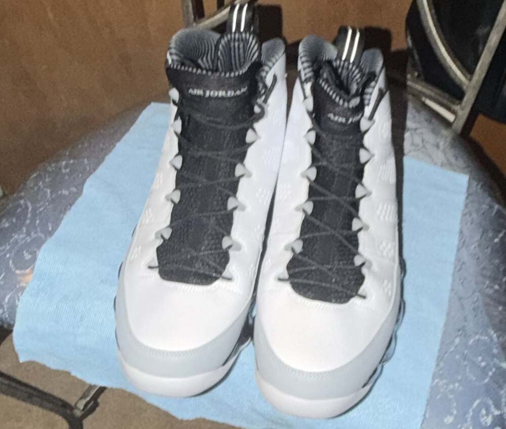 Air Jordan 9 Retro Barons 2014 Sneakers 302370-106